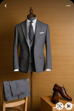 Charger l'image dans la galerie, Costumes
